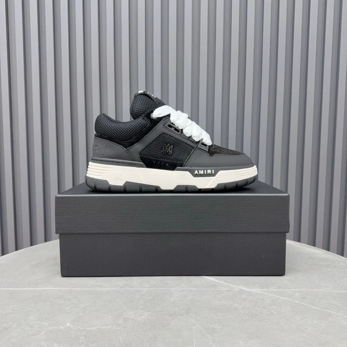 Men's shoes 💰660💰 AMIRI AMIRI trendy brand hot sale 🔥 Available all year round, couples 💑 Official website synchronization Imported fabrics 1⃣️ vs 1⃣️ replica, original factory special original sole, 35-45 (45. non-refundable)